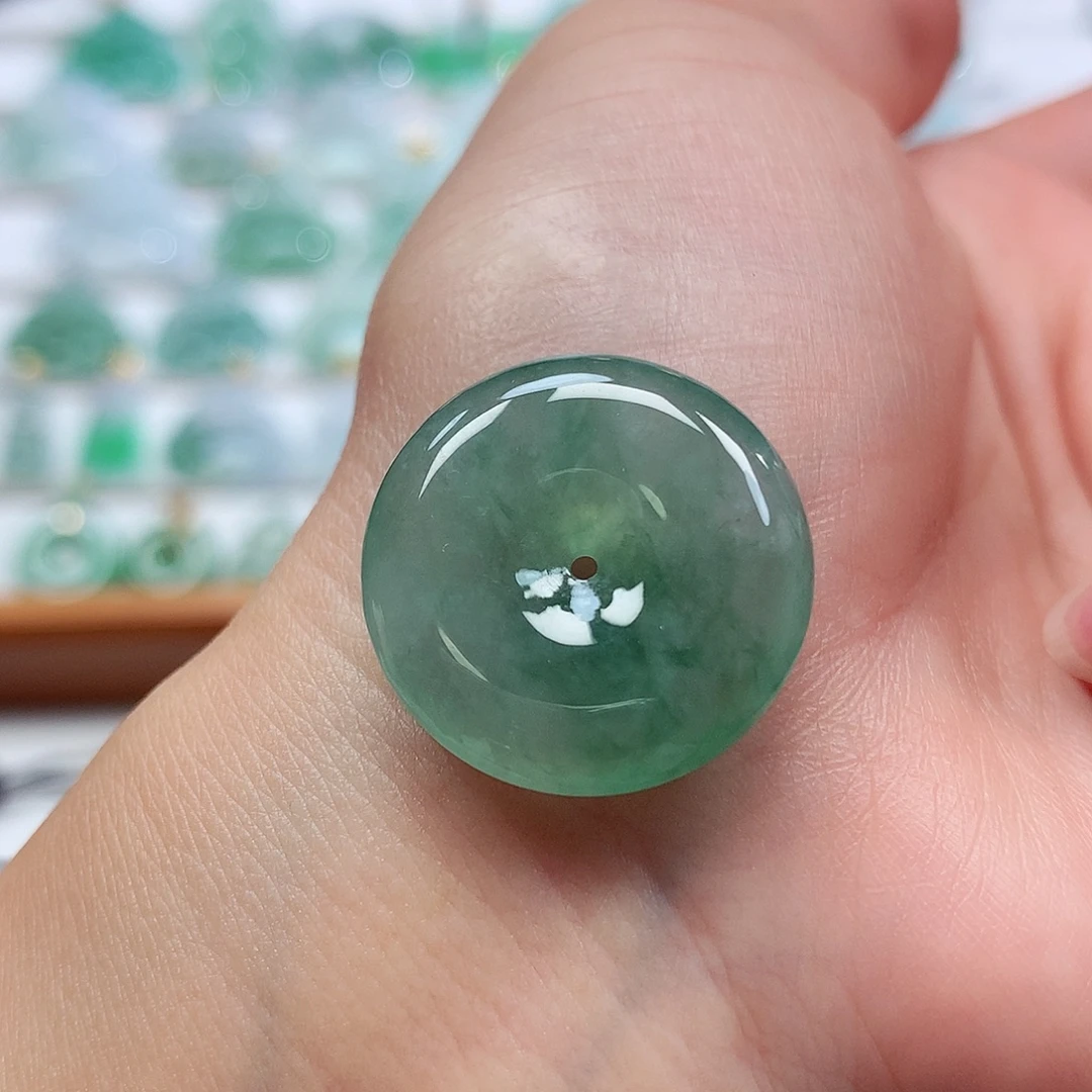 翡翠未镶嵌吊坠(不含链)22.5-5.3