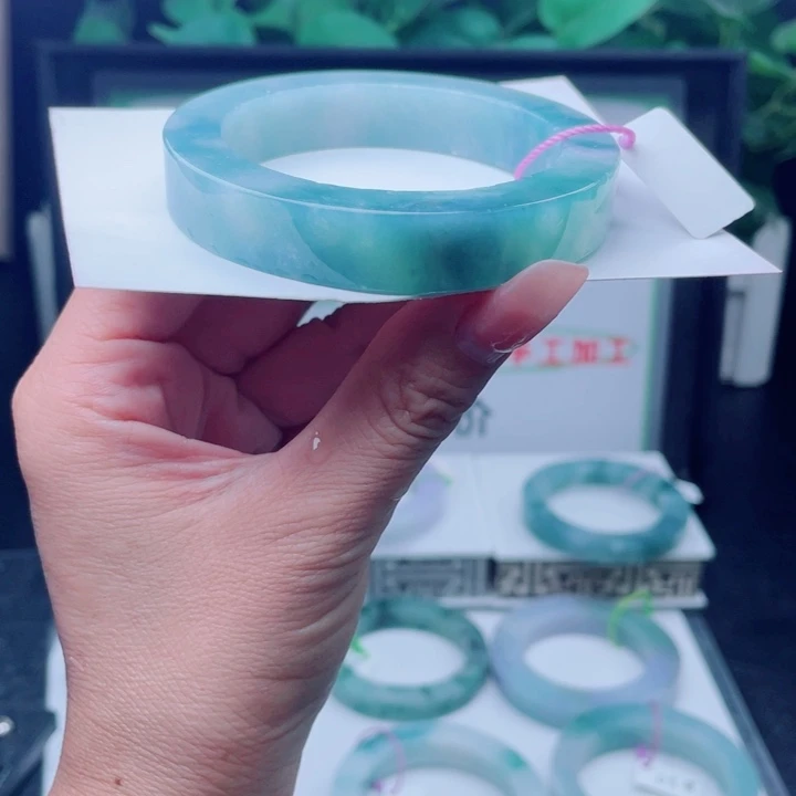 未镶嵌咨询定制翡翠