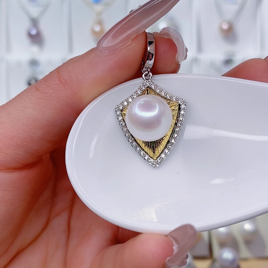 未镶嵌淡水珍珠吊坠(赠链)