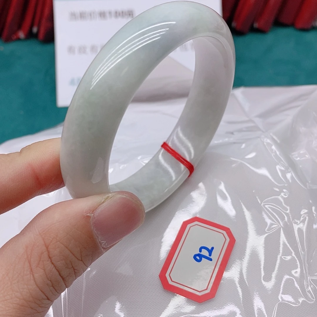翡翠手镯未镶嵌溪*922222222