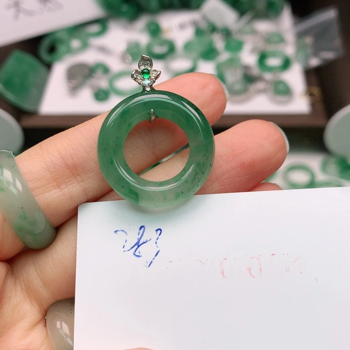 石英质玉颈饰银S925镶嵌谢****