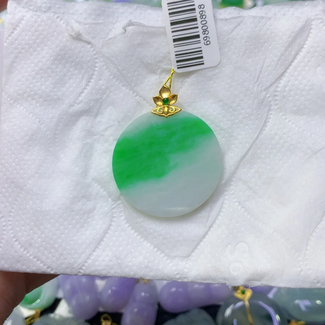 颈饰18K金镶嵌翡翠翡翠