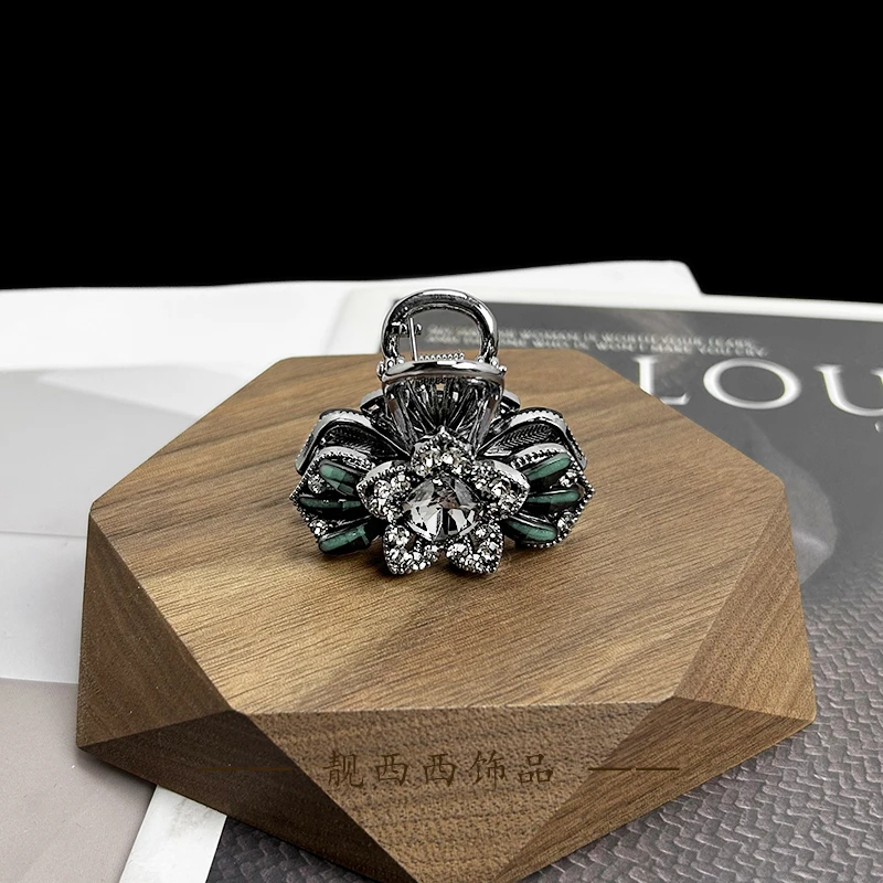 【LXX靓西西】8035 轻奢复古风气质4.3厘米半扎发抓夹