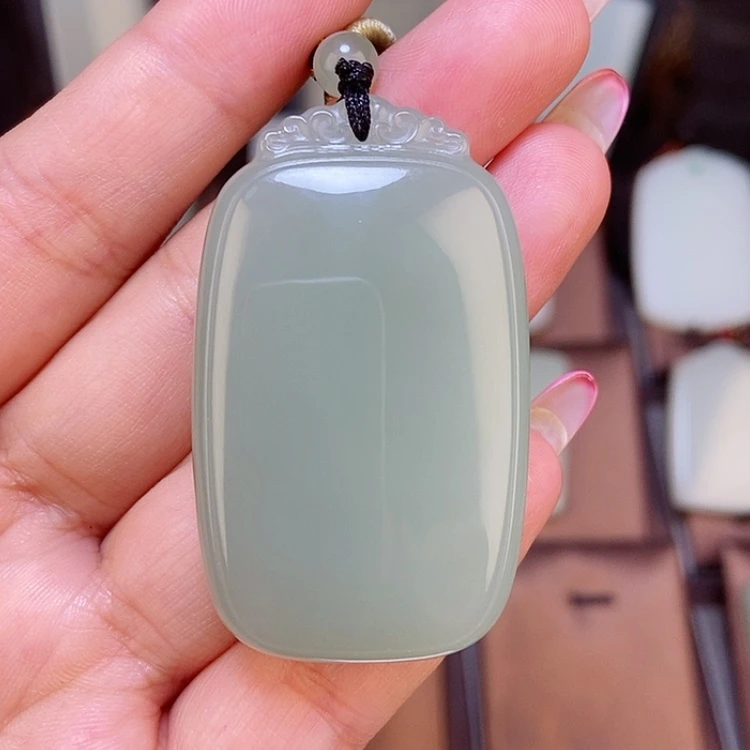 【闪购商品】颈饰未镶嵌和田玉