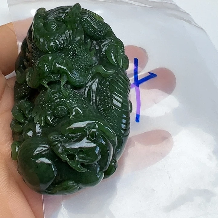 和田玉未镶嵌颈饰孤*