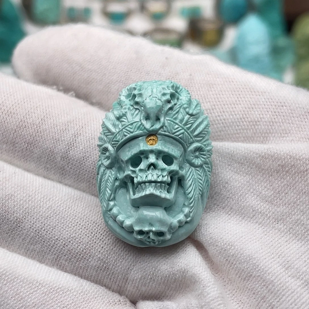 绿松石未镶嵌颈饰