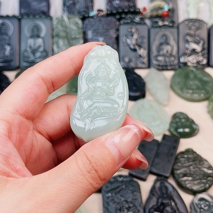 和田玉未镶嵌颈饰