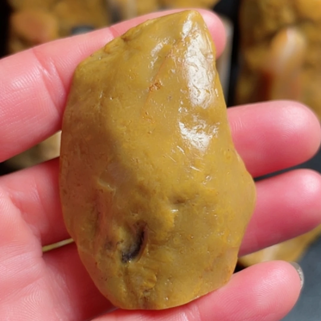 【闪购商品】昌化石星**纺昌化田黄随型