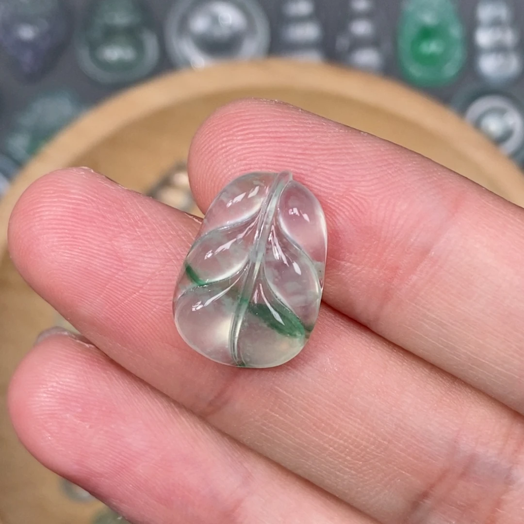 颈饰未镶嵌翡翠芭蕉叶