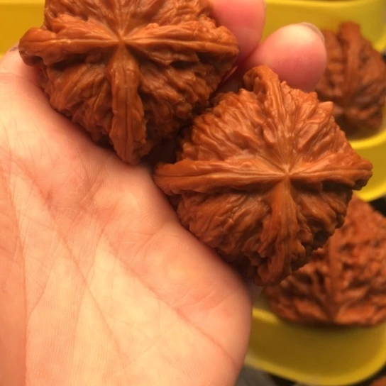 老***四文玩核桃吊坠核桃