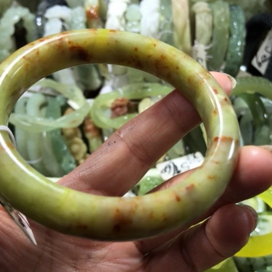 未镶嵌岫玉手镯60