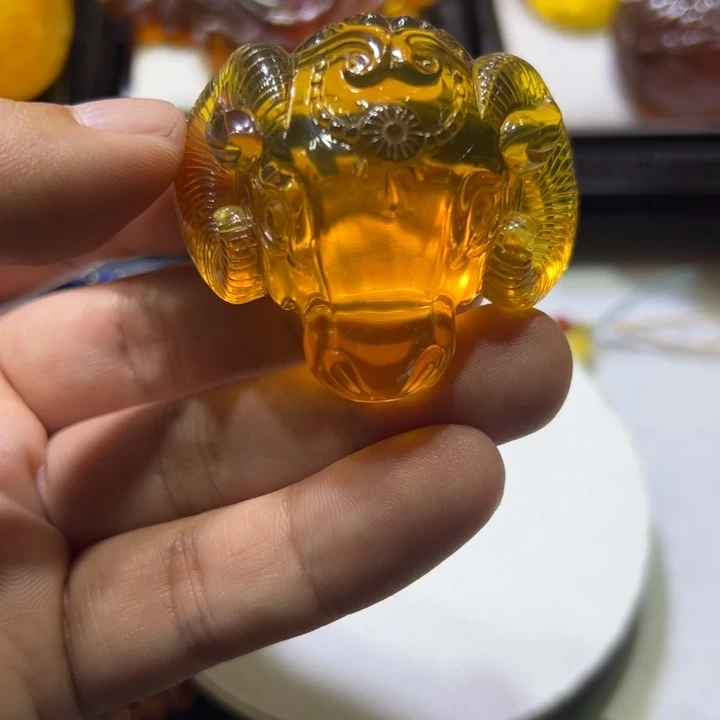 琥珀未镶嵌颈饰琥珀吊坠23.3克