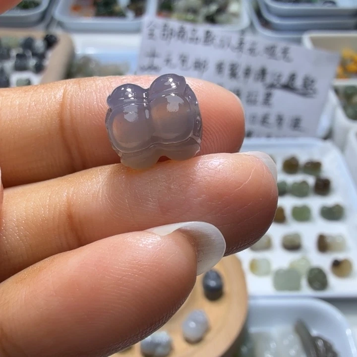 和田玉未镶嵌珠宝奇石