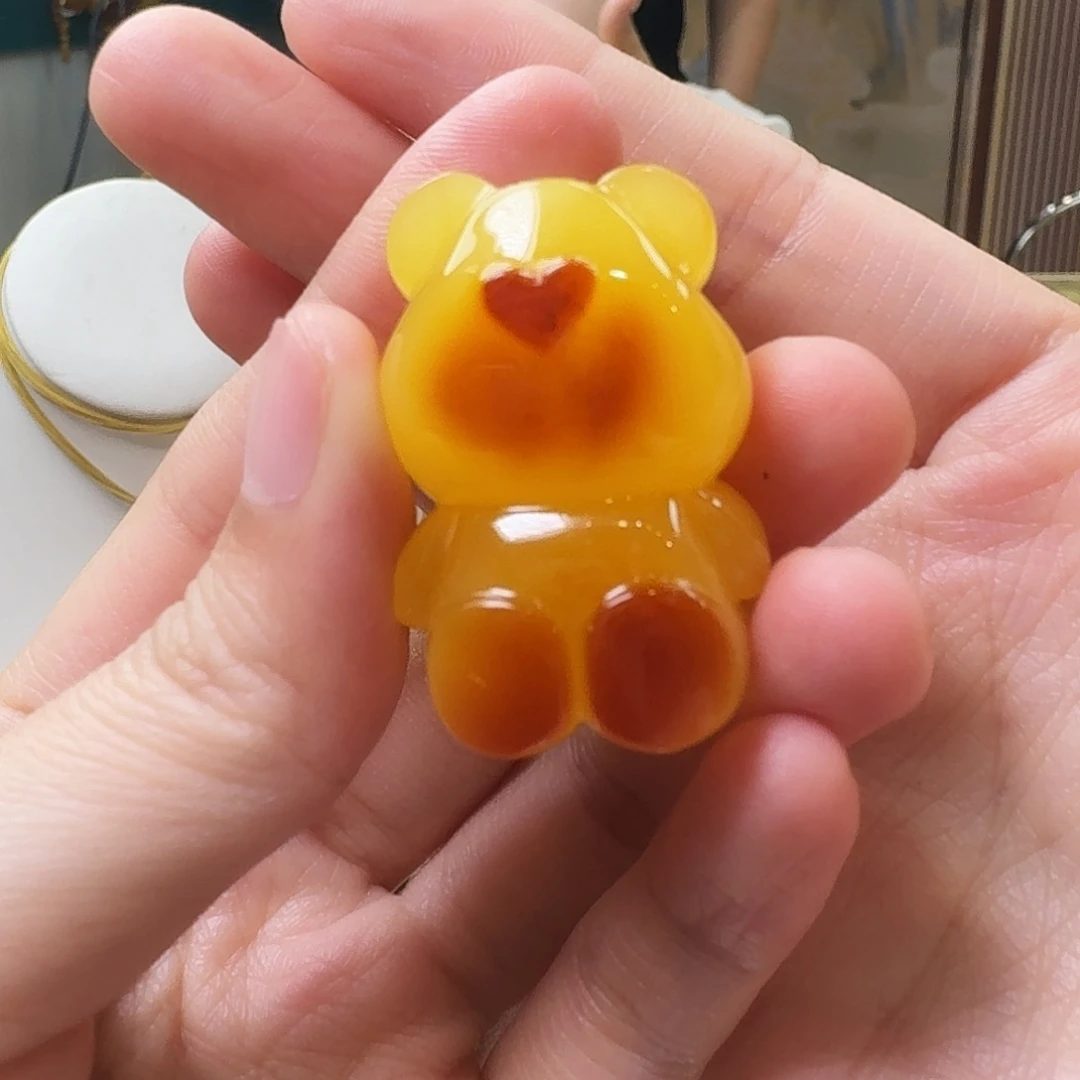 琥珀未镶嵌颈饰吊坠