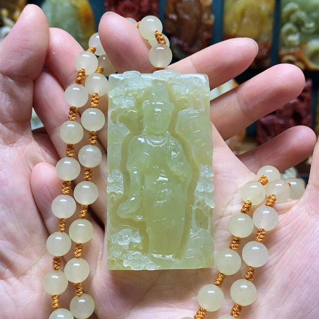 岫玉未镶嵌吊坠(赠链)