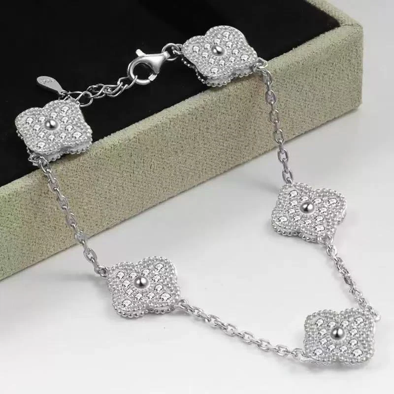 铜合金手链 四瓣花花朵手链轻奢高级感气质可调节手环新款手饰女