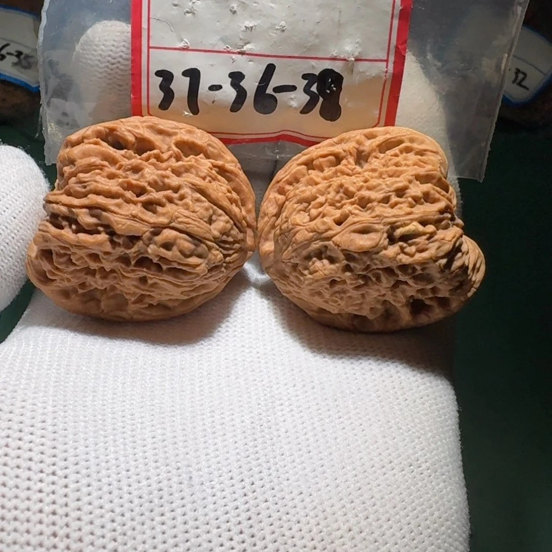 霸***总吊坠文玩核桃16号南疆