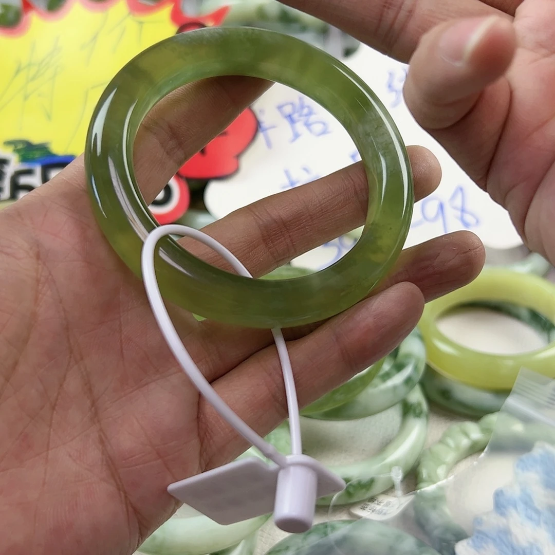 用***2蛇纹石玉未镶嵌手镯