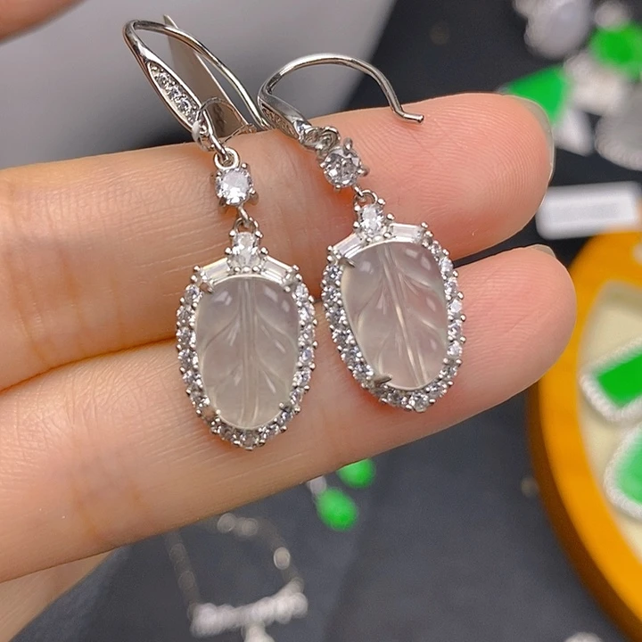 翡翠银S925镶嵌耳饰天然翡翠叶子