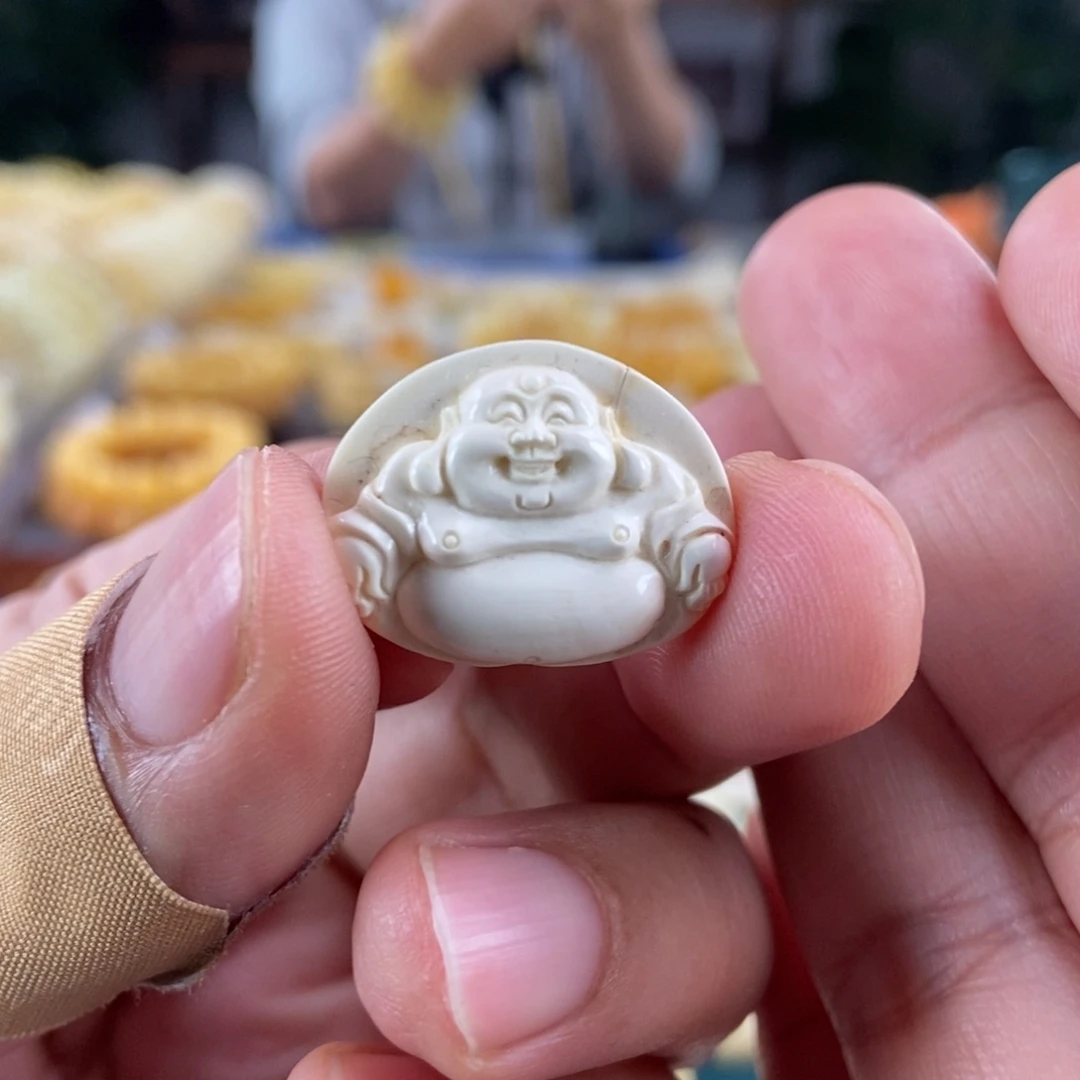 琥珀未镶嵌珠宝奇石瓷白蜡笑佛