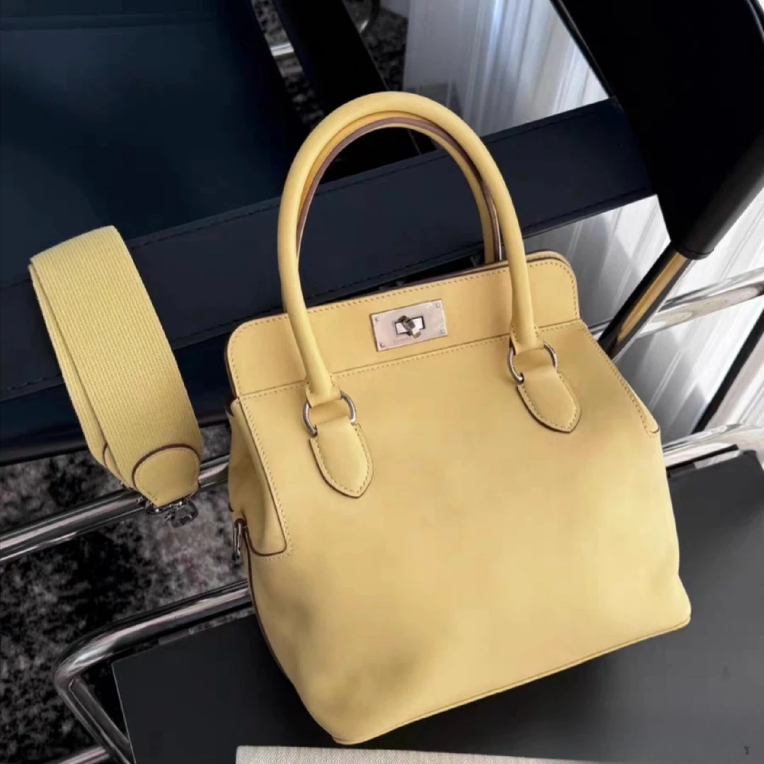 99新 Hermes/爱马仕 爱马仕牛奶盒子26黄色银s皮r手提包8099061