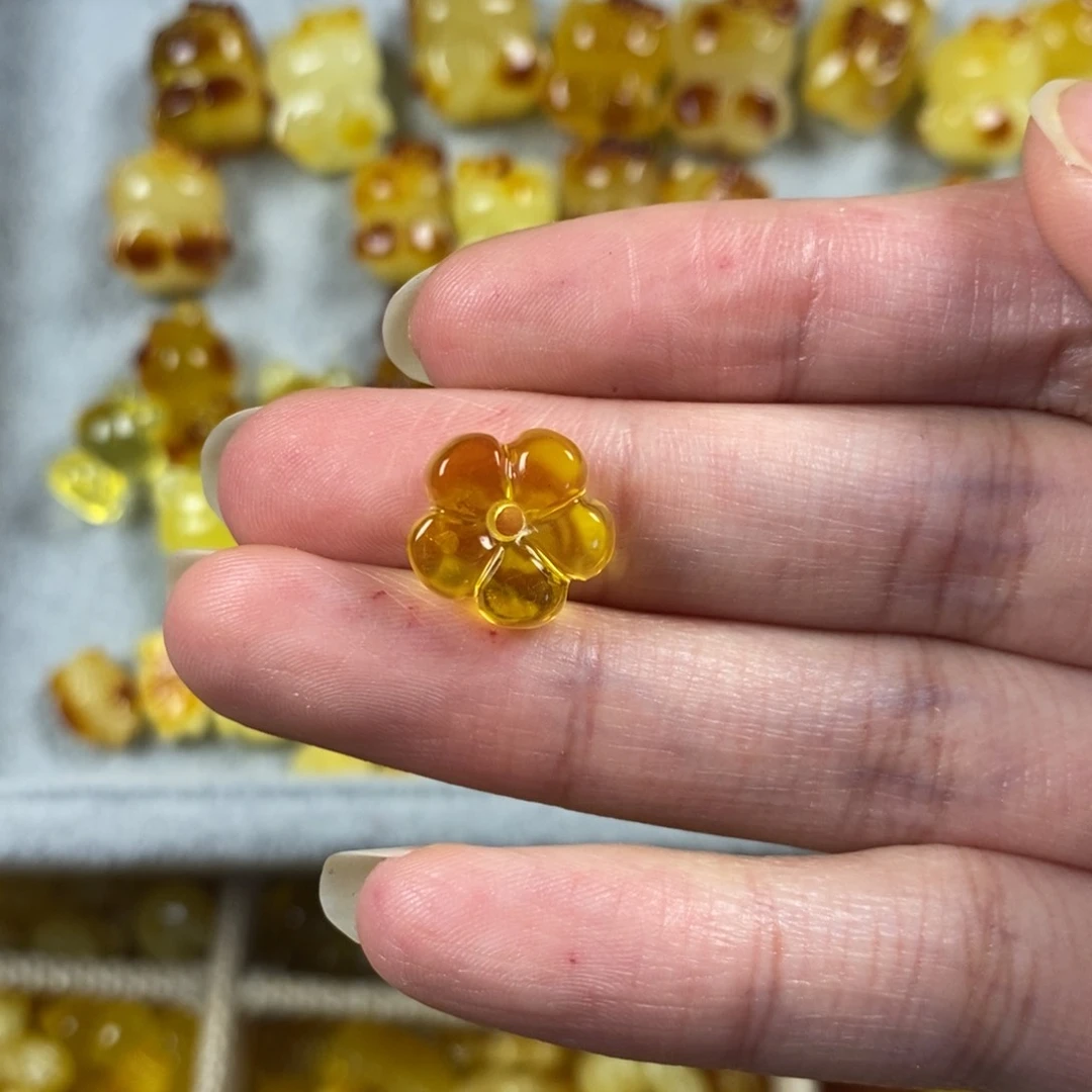 琥珀裸石未镶嵌余***姐花花