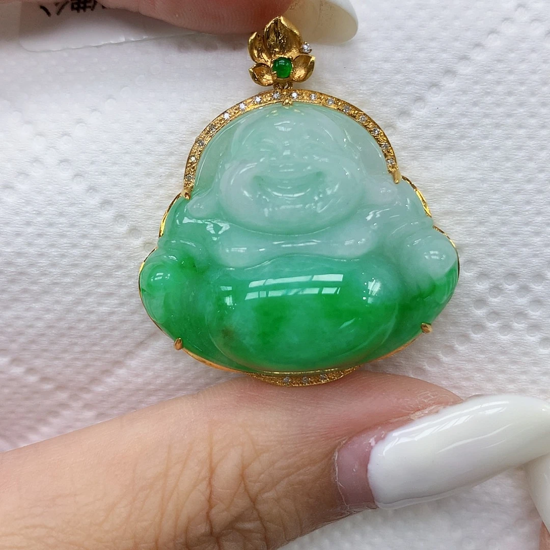 颈饰18K金镶嵌翡翠
