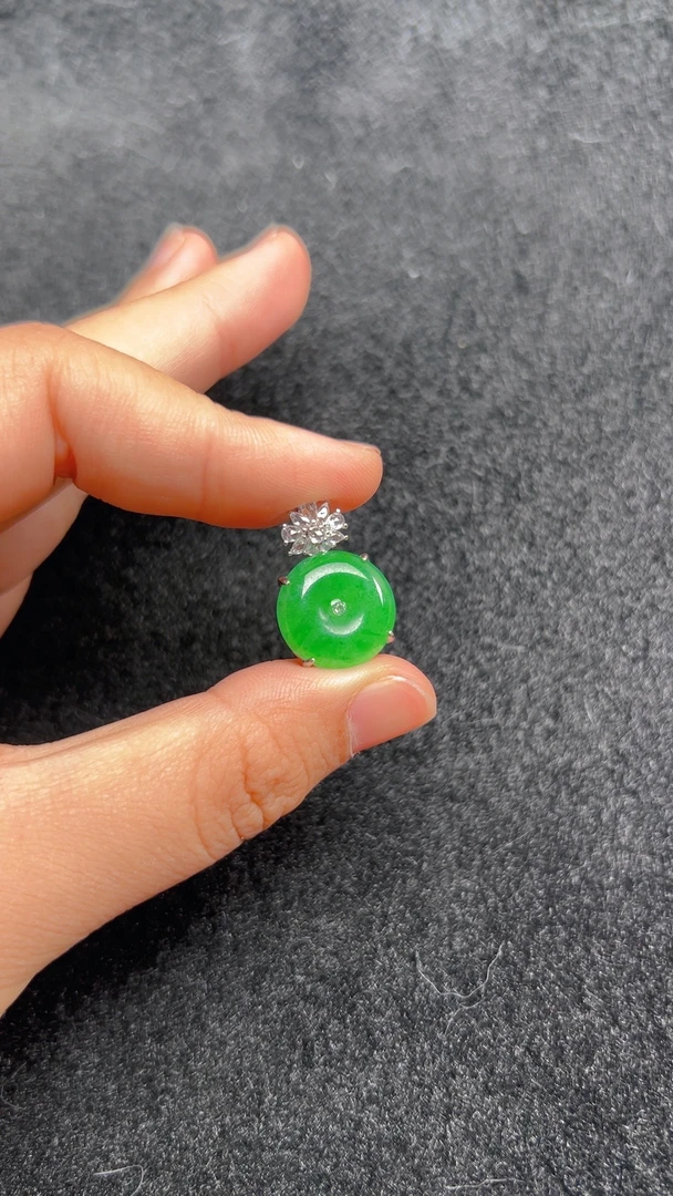 纯天然A货缅甸翡翠辣色平安扣吊坠裸镶06