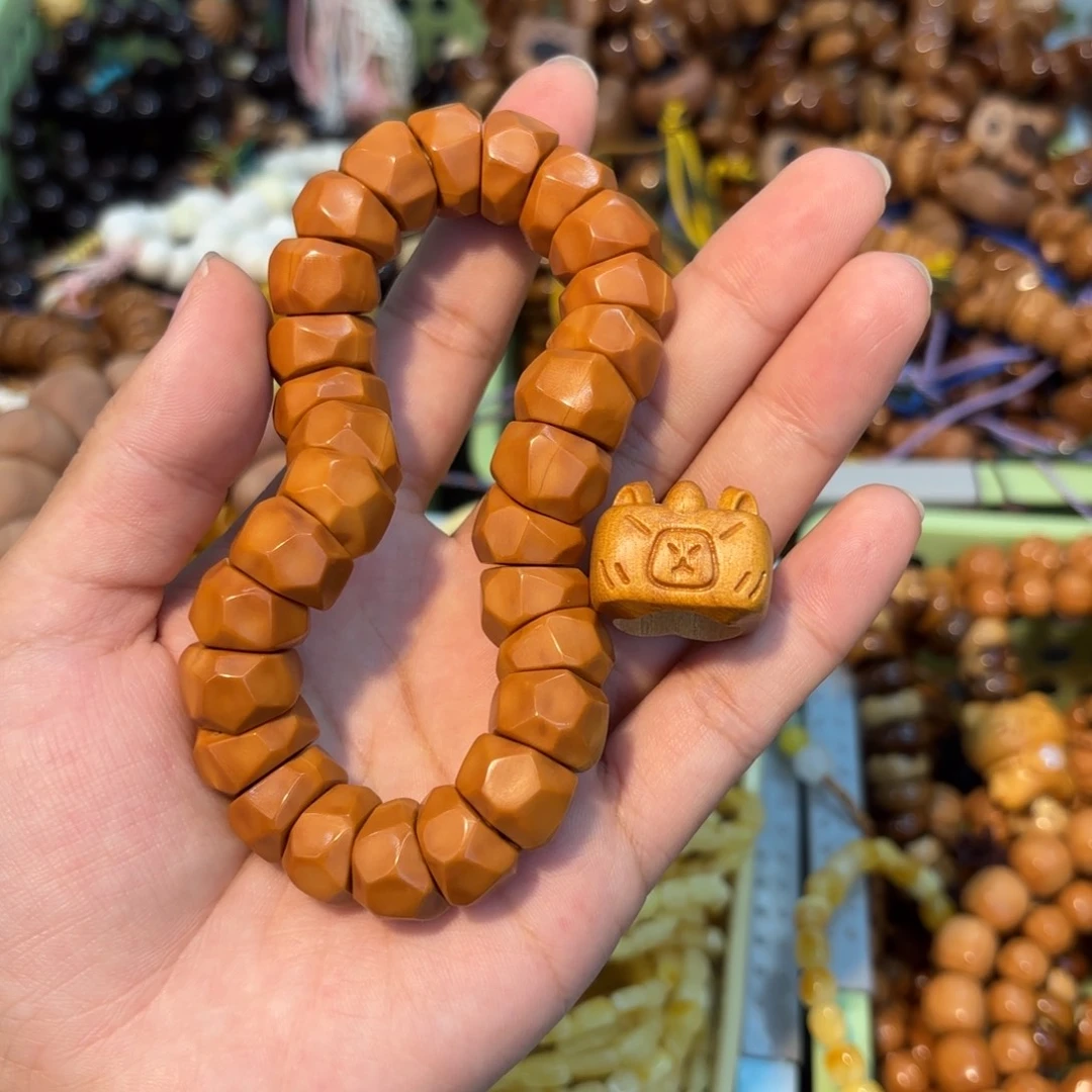 *****白玉菩提吊坠两个单独发，加备用线