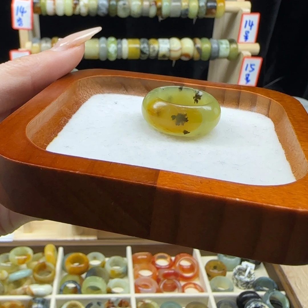 蛇纹石玉岫玉内径18未镶嵌V***·