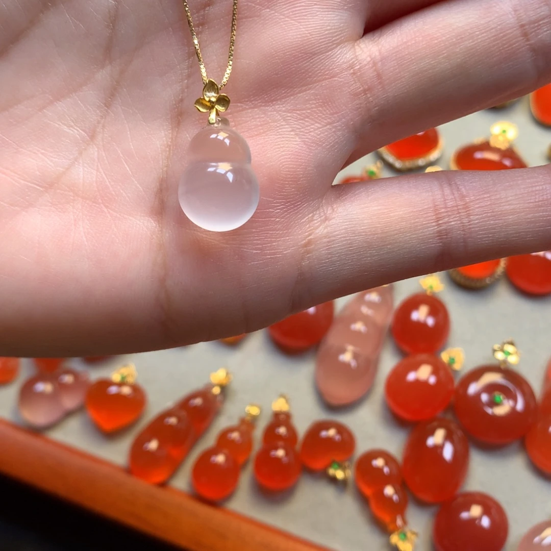 南红玛瑙未镶嵌颈饰