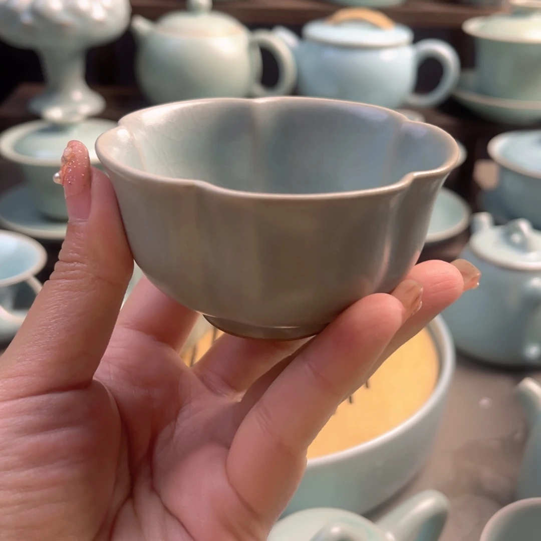 瓷仿古釉梅花杯微瑕