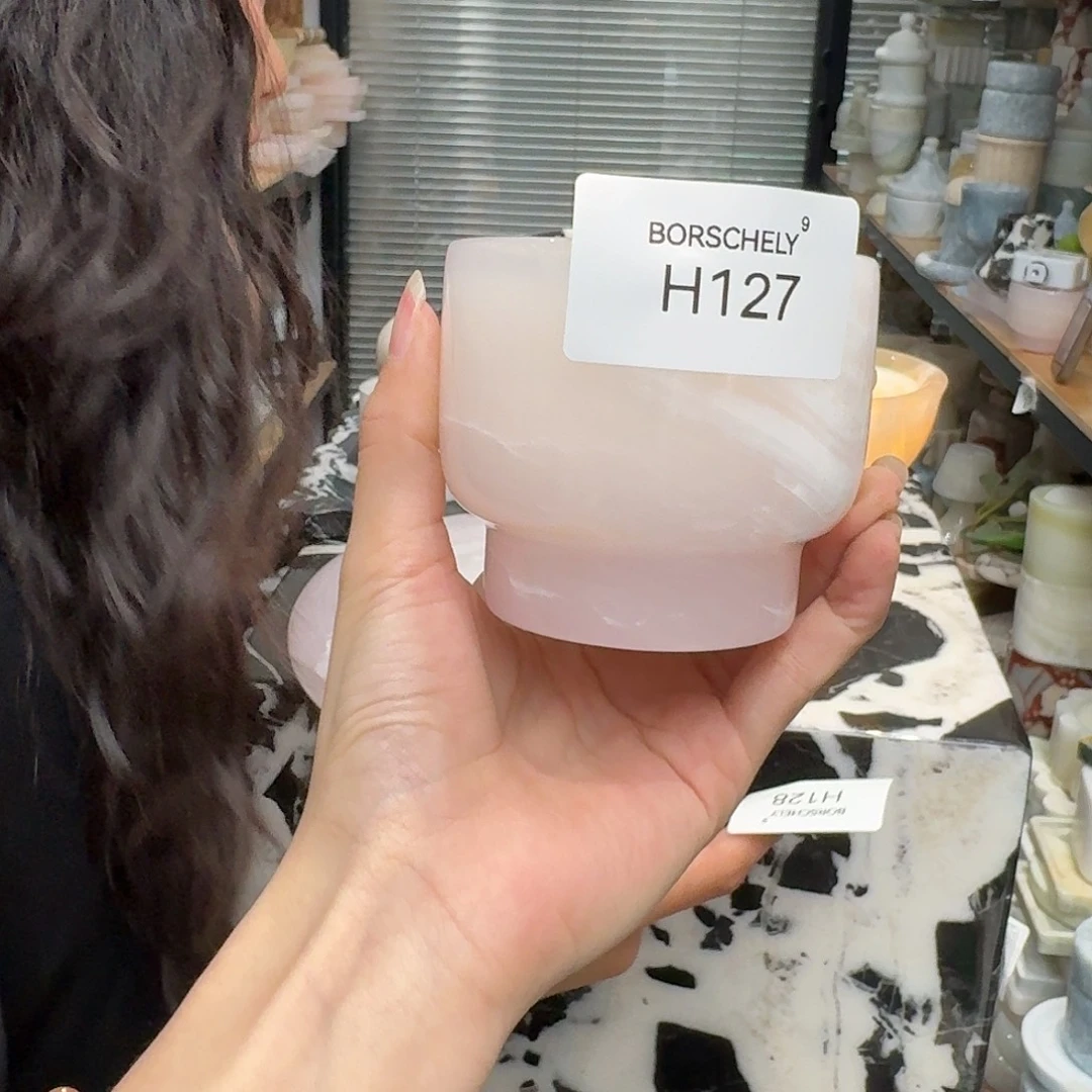 H127。 人。