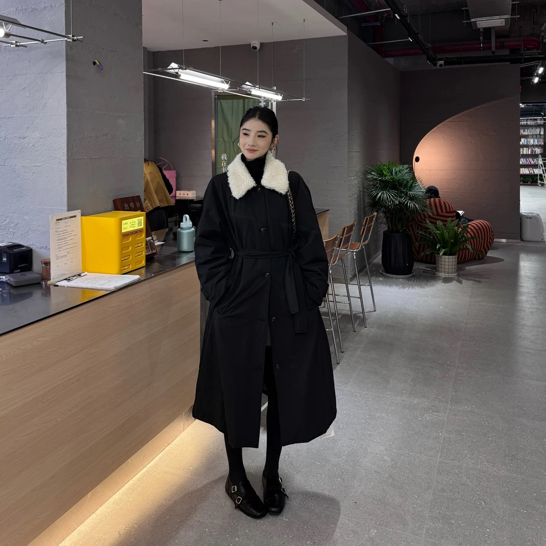 韩系翻领毛领加棉长款风衣外套女冬季新款收腰气质百搭棉服大衣