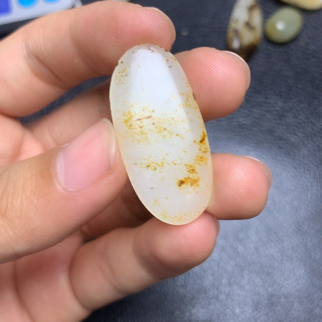 未镶嵌和田玉挂件