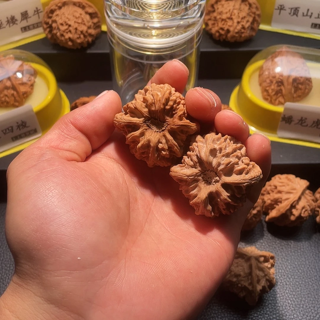 A***—吊坠文玩核桃龙门涧
