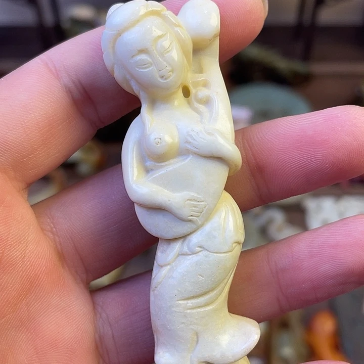 未镶嵌和田玉（糖玉）挂件