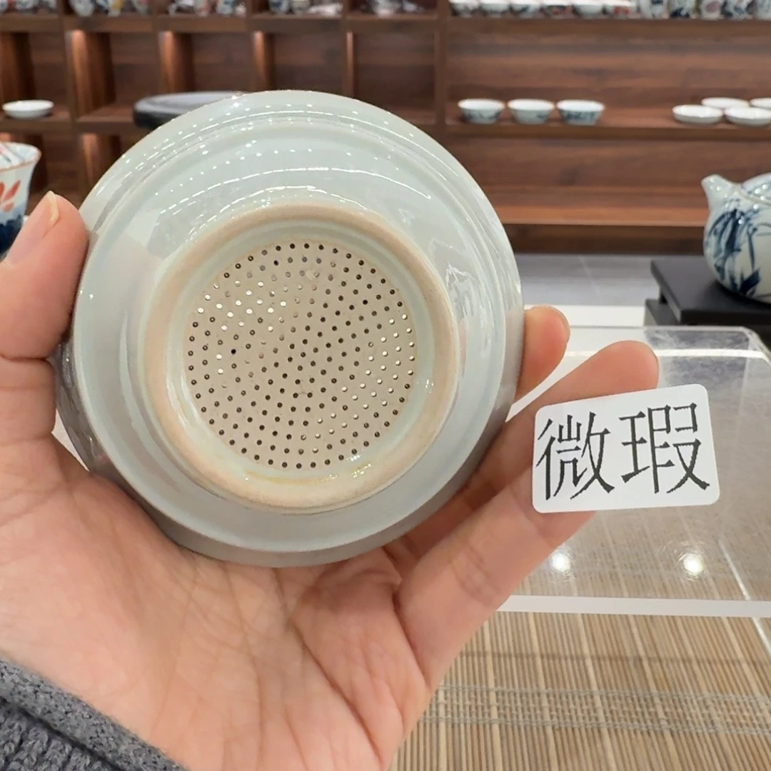 釉下手绘茶具微瑕