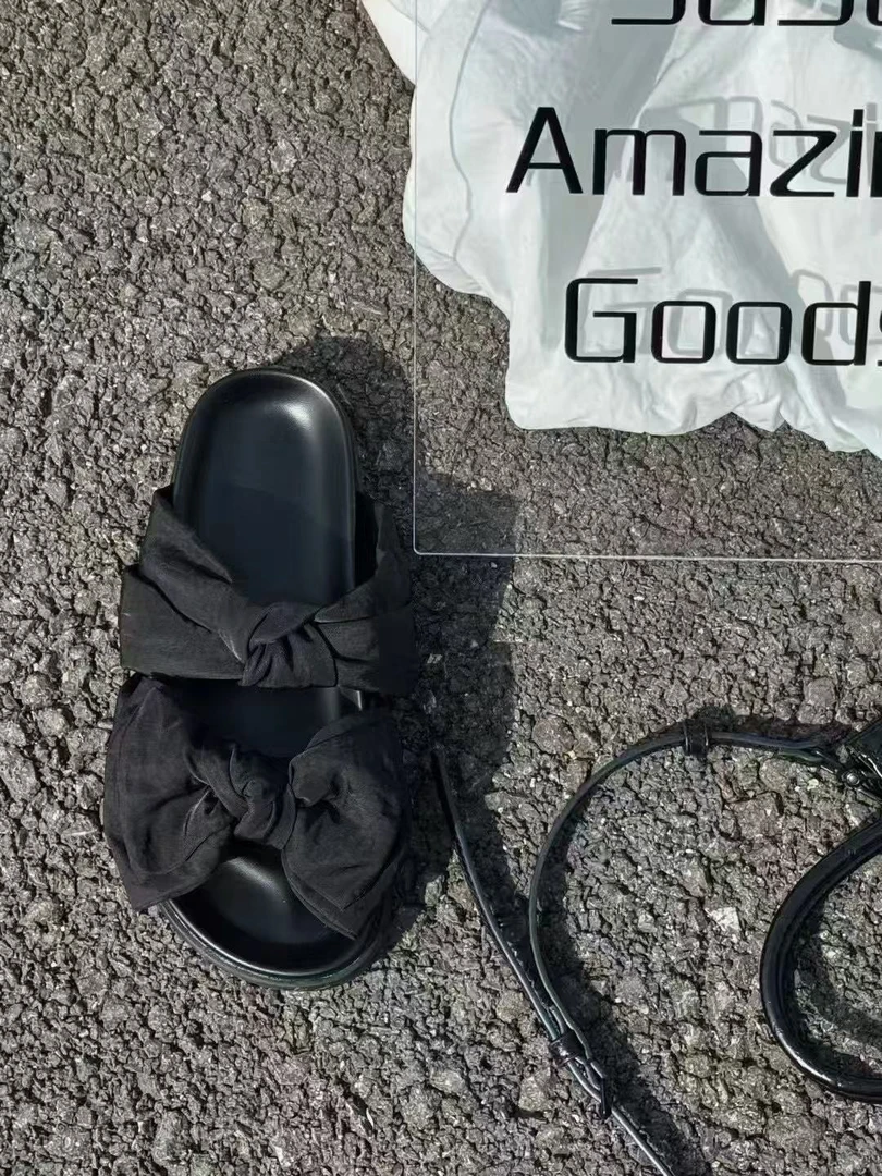 百搭时尚潮款蝴蝶结凉拖