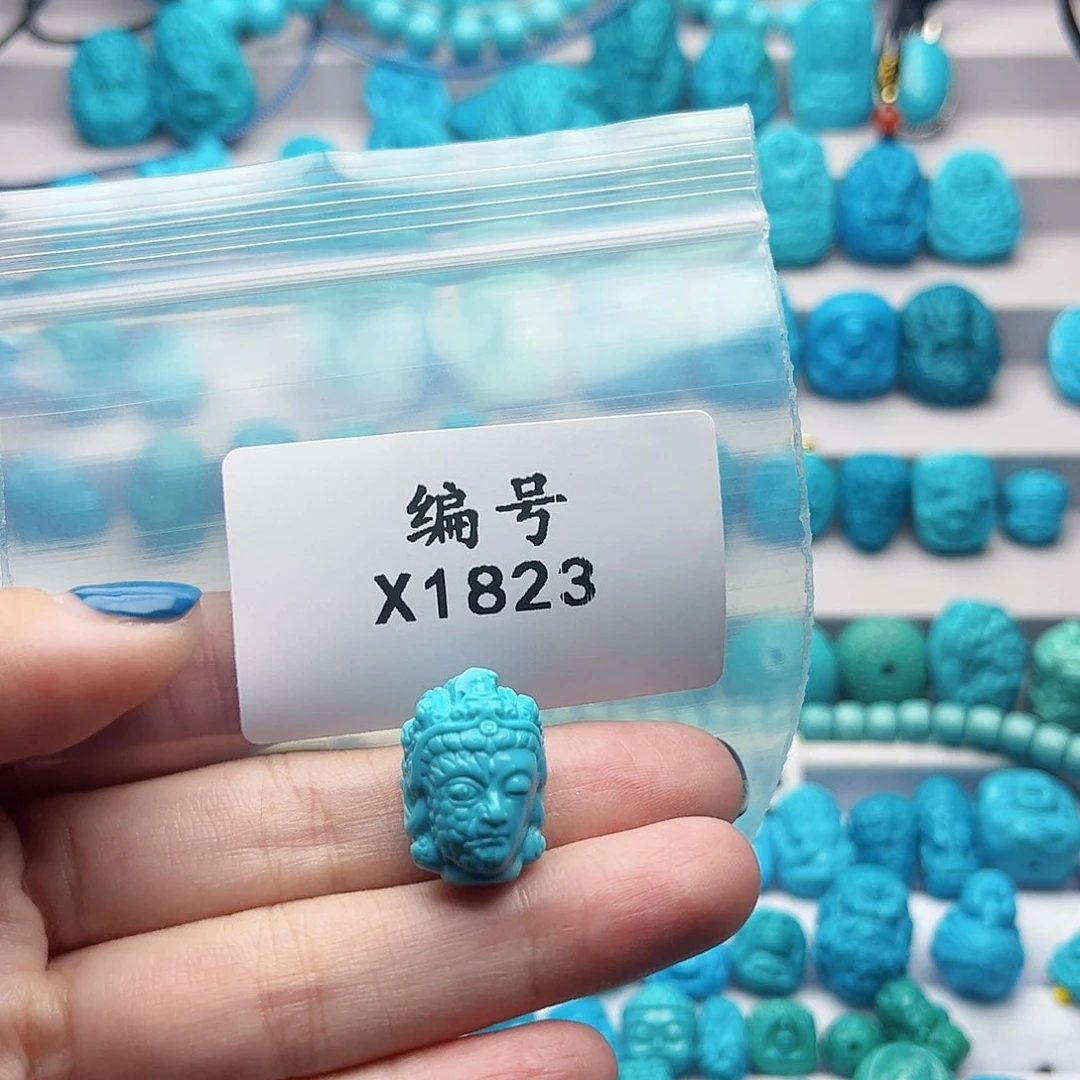 黑***哥绿松石未镶嵌天然原矿雕刻绿松石