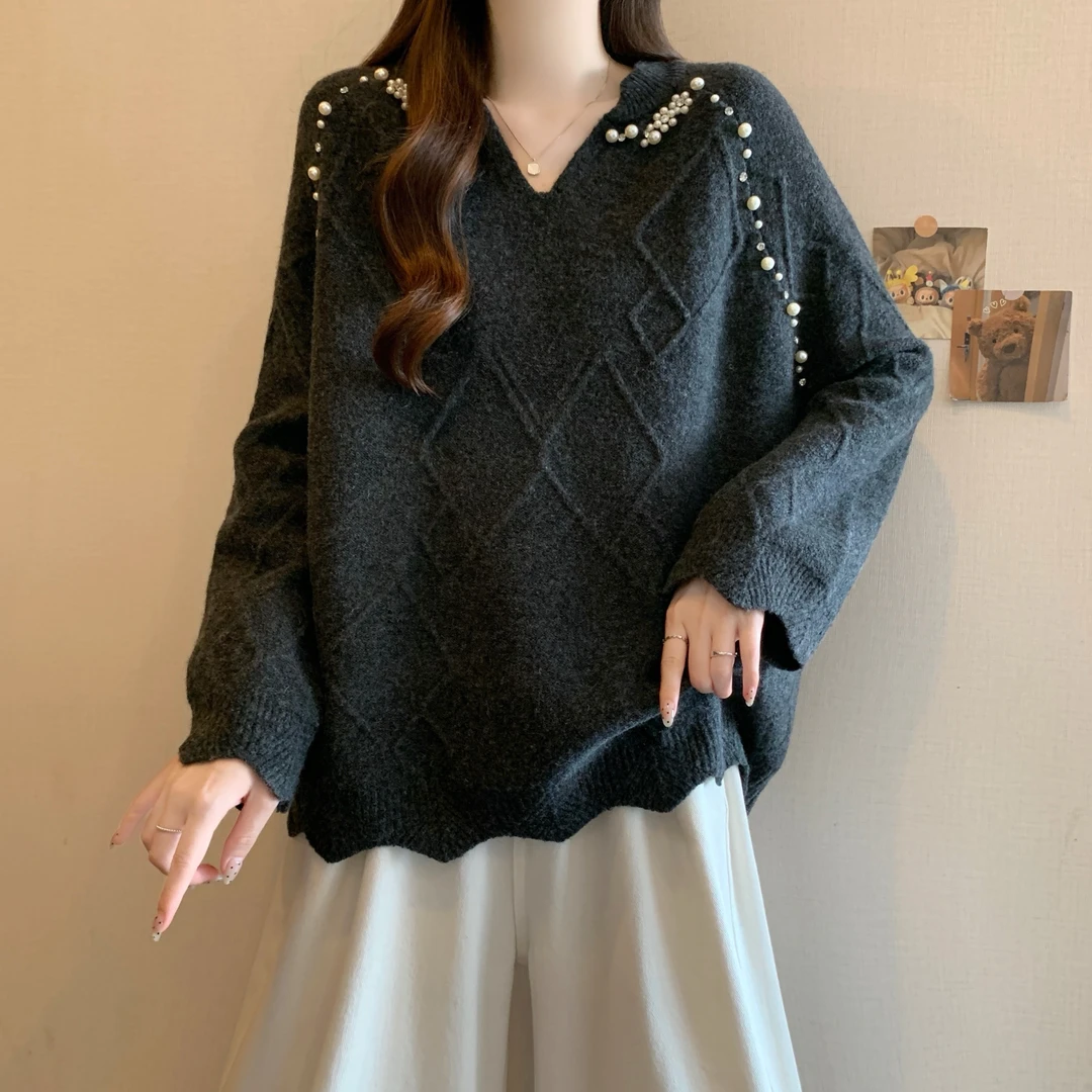大码钉珠软糯V领遮肚毛衣女秋冬胖mm韩版显瘦宽松慵懒针织衫上衣