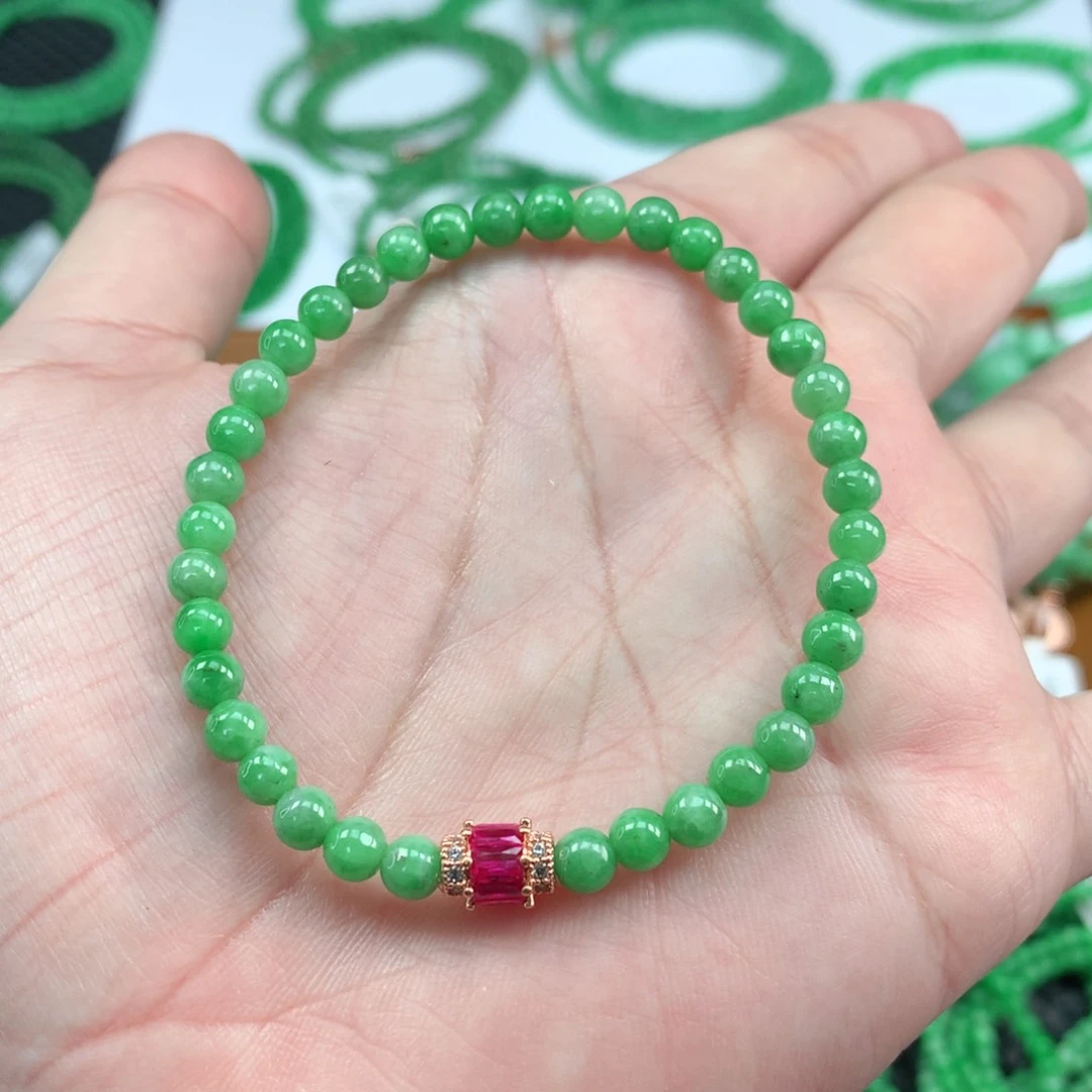 翡翠手链未镶嵌翡翠