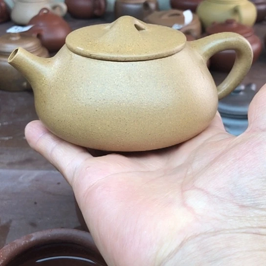 茶壶紫砂黄金段泥石瓢220豪生左右有瑕疵