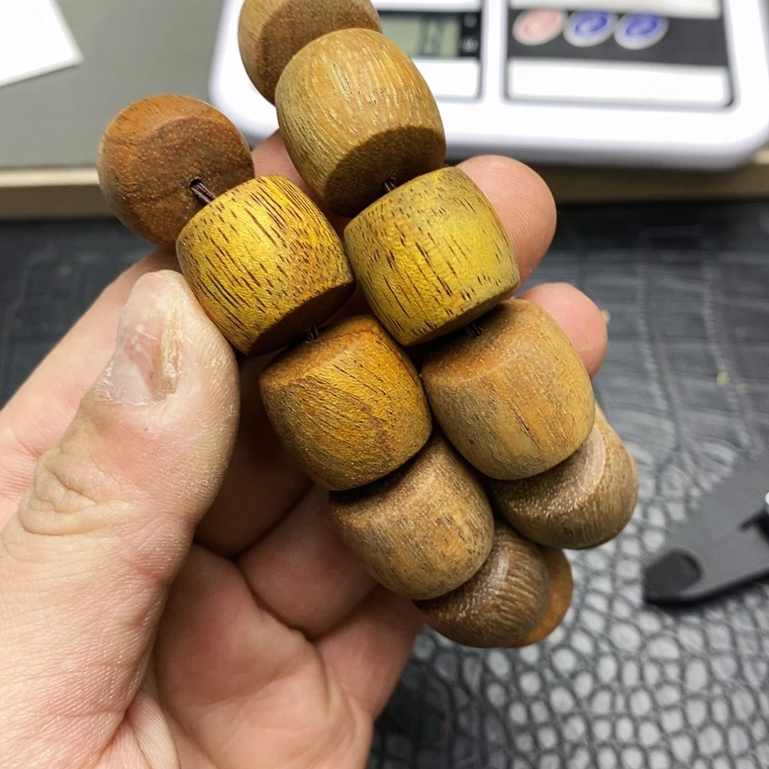 沉香沉香碎屑苏门答腊