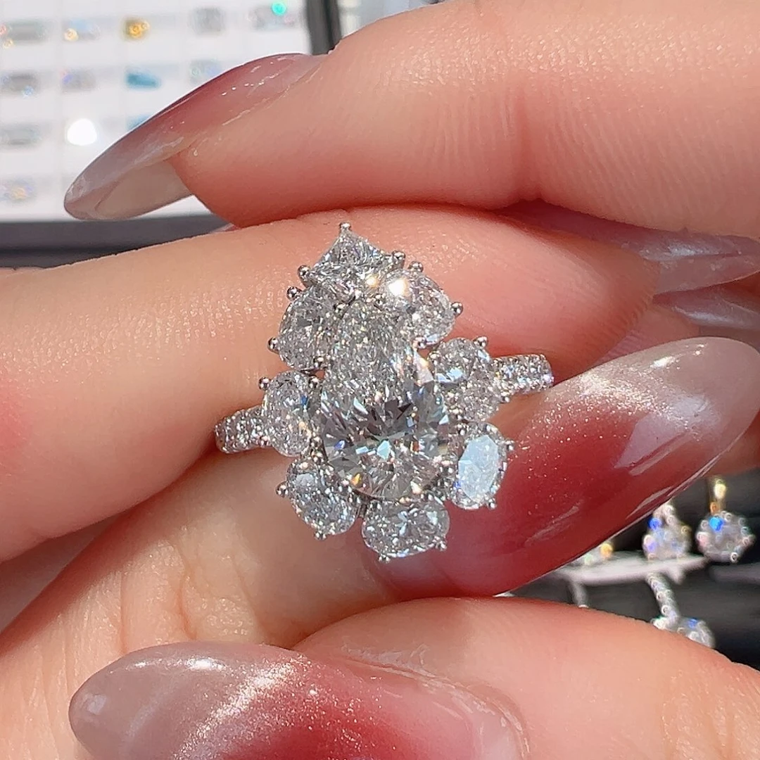 实验室培育钻石18K金镶嵌和****y@@00033240