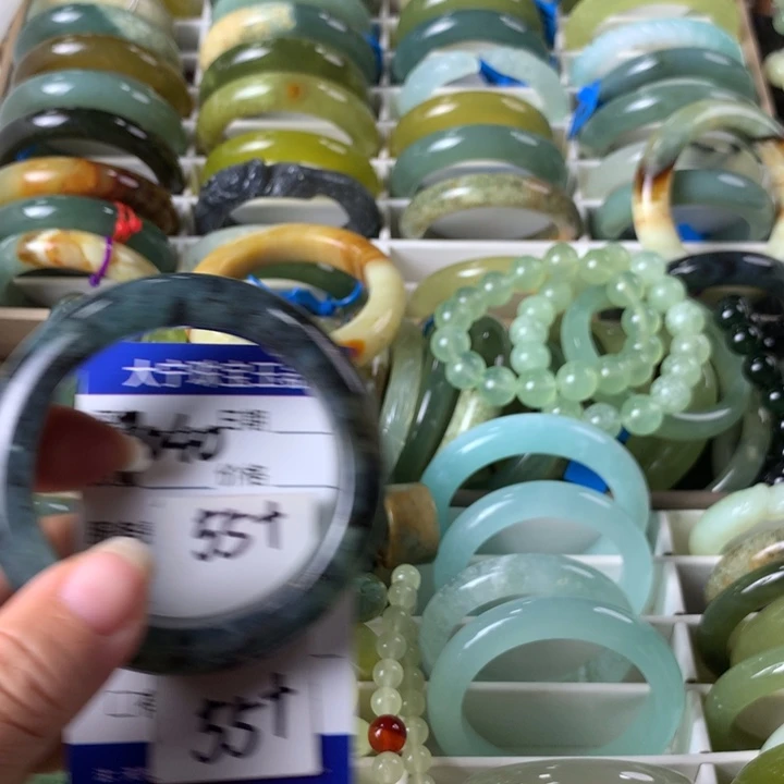 未镶嵌蛇纹石玉手镯7040