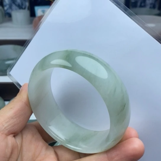 石英质玉（金丝玉）未镶嵌手镯