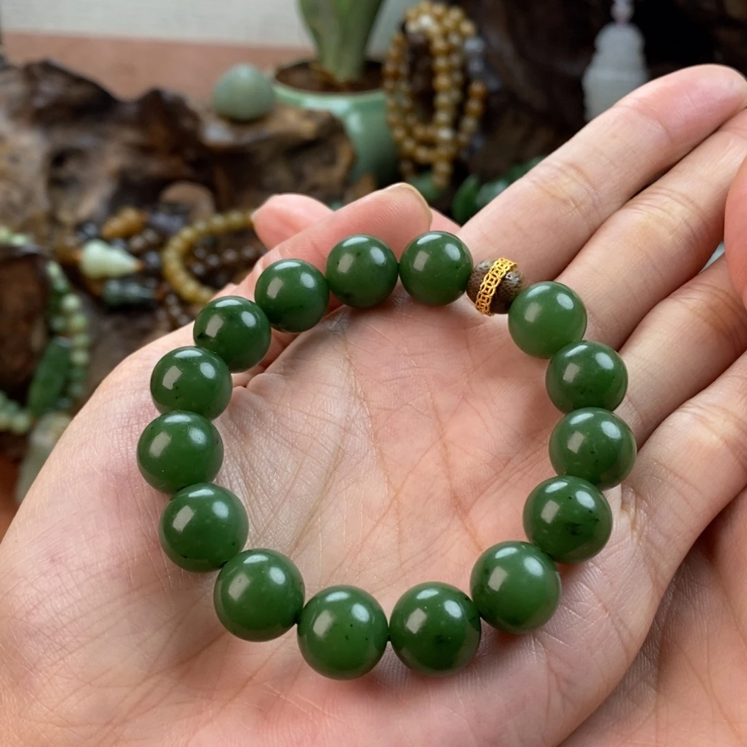 龙***主和田玉（碧玉）未镶嵌颈饰