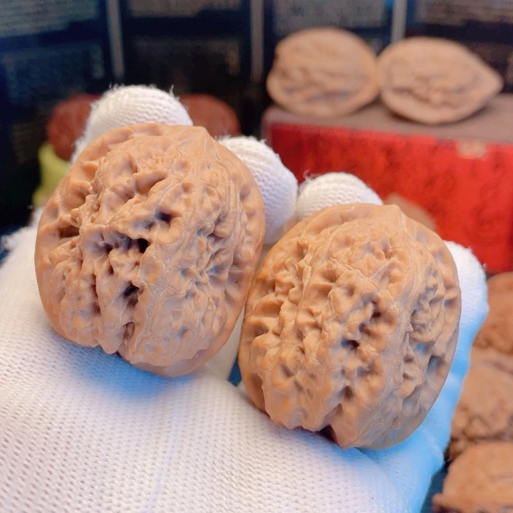 君***上文玩核桃吊坠35西北