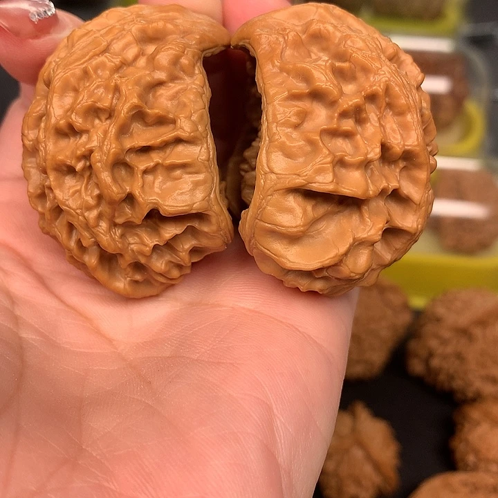 文玩核桃吊坠加*糖45聚宝盆